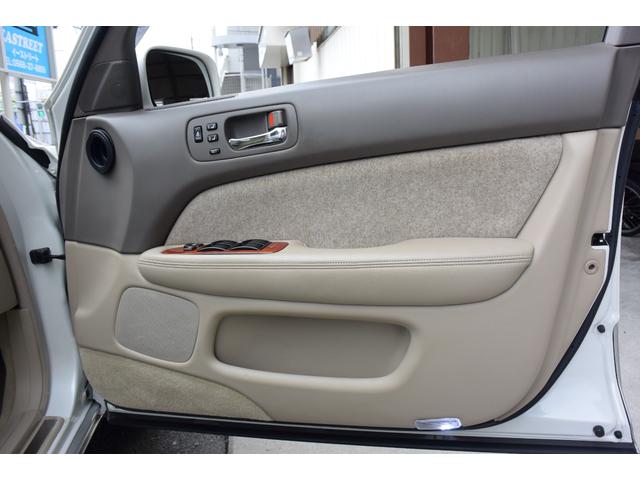 セルシオ C仕様 Fパッケージ ユーザー様買取車 禁煙車 ガレージ保管 最終後期モデル 純正マルチナビ バックカメラ エアサスコントローラー デジタルインナーミラー 全席パワーシート&ヒーター クルコン 純正フロアマット ETC(44枚目)