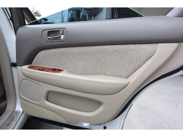 セルシオ C仕様 Fパッケージ ユーザー様買取車 禁煙車 ガレージ保管 最終後期モデル 純正マルチナビ バックカメラ エアサスコントローラー デジタルインナーミラー 全席パワーシート&ヒーター クルコン 純正フロアマット ETC(48枚目)