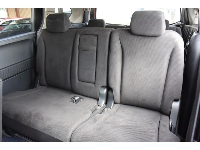 フリード Ｇ　エアロ　ユーザー様買取車　パワースライドドア　カロッツェリアナビ　バックカメラ　ＥＴＣ　キセノンヘッドライト　フロアマット　サイドバイザー　キーレスキー（15枚目）