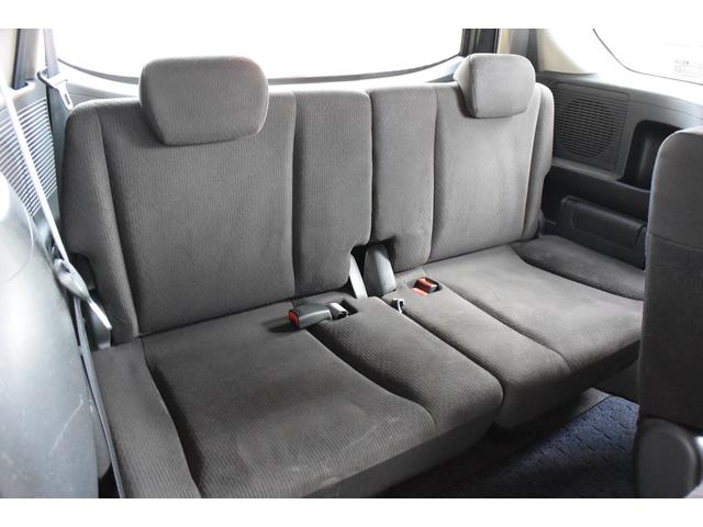 フリード Ｇ　エアロ　ユーザー様買取車　パワースライドドア　カロッツェリアナビ　バックカメラ　ＥＴＣ　キセノンヘッドライト　フロアマット　サイドバイザー　キーレスキー（16枚目）