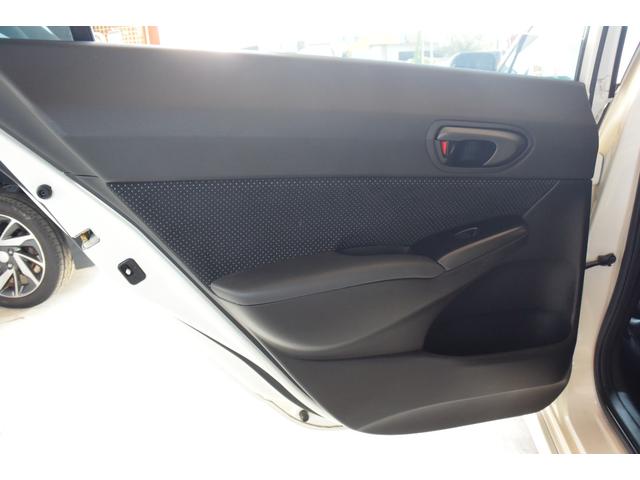 シビック タイプＲ　ユーザー様買取車　６速ＭＴ　ブラックレカロ　ブレンボキャリパー　大型トランクスポイラー　純正１８インチＡＷ　ケンウッドナビ　地デジ　Ｂｌｕｅｔｏｏｔｈオーディオ　ＥＴＣ　プッシュスタート　無限バイザー（45枚目）