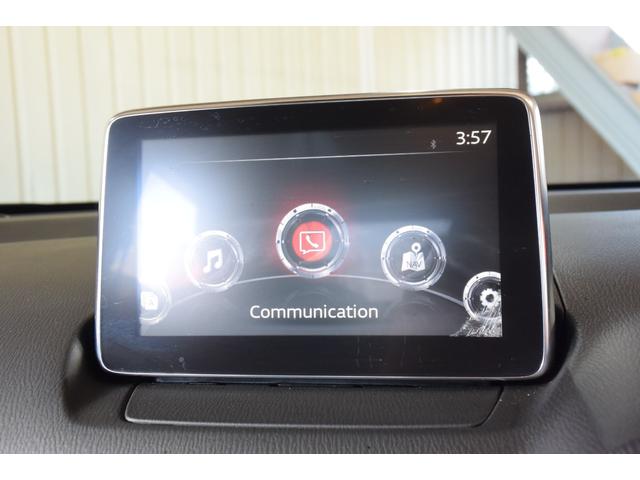 デミオ １３Ｓ　５ＭＴ　純正ナビ　フロアマット　サイドバイザー　プッシュスタート　ステアリングスイッチ（10枚目）