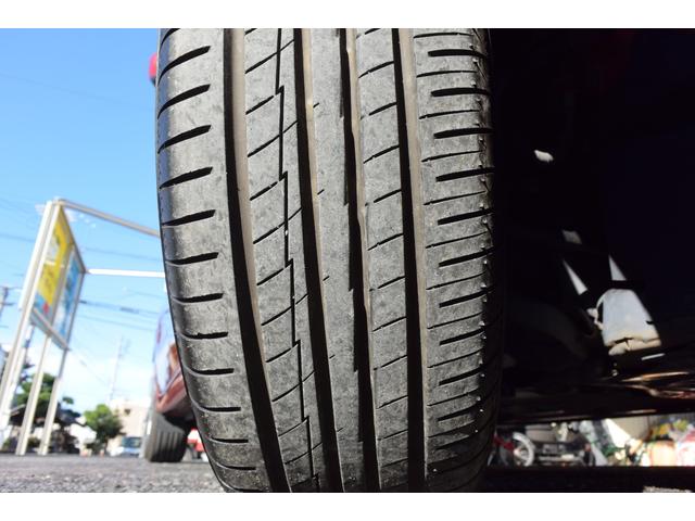 デミオ １３Ｓ　５ＭＴ　純正ナビ　フロアマット　サイドバイザー　プッシュスタート　ステアリングスイッチ（20枚目）