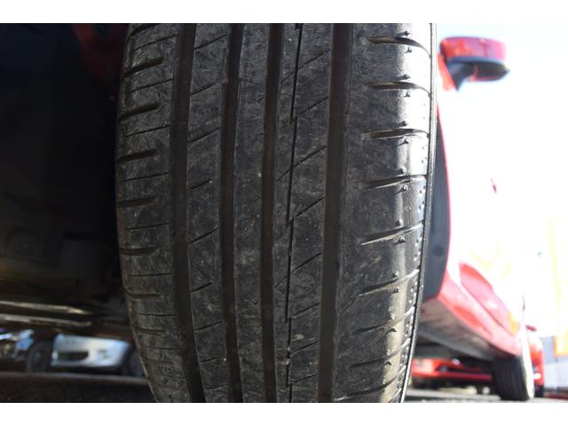 デミオ １３Ｓ　５ＭＴ　純正ナビ　フロアマット　サイドバイザー　プッシュスタート　ステアリングスイッチ（72枚目）