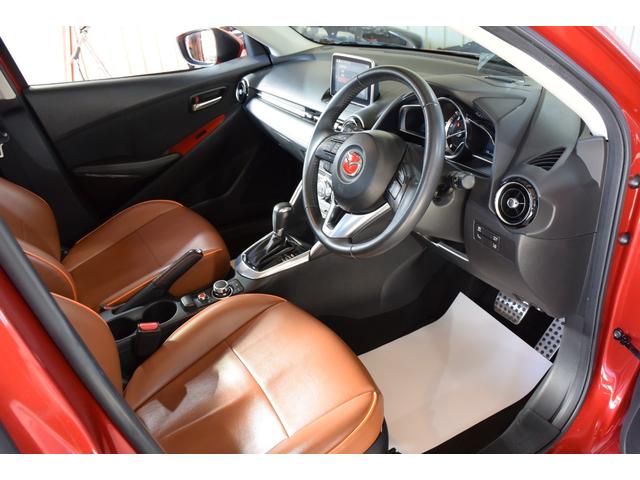 デミオ ＸＤツーリング　禁煙車　純正ナビ　バックカメラ　フルセグＴＶ　ＬＥＤヘッドライト　クルーズコントロール　ＤＶＤ再生　パドルシフト　ブラウンシートカバー　プッシュスタート　フロアマット　サイドバイザー　純正１６ＡＷ（43枚目）