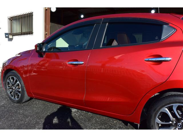 デミオ ＸＤツーリング　禁煙車　純正ナビ　バックカメラ　フルセグＴＶ　ＬＥＤヘッドライト　クルーズコントロール　ＤＶＤ再生　パドルシフト　ブラウンシートカバー　プッシュスタート　フロアマット　サイドバイザー　純正１６ＡＷ（69枚目）