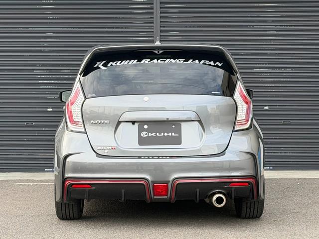 ノート ニスモ　Ｓ　ケンウッド８インチナビゲーション／３連メーター／ＴＥＩＮ車高調／コムテック３６０°前後ドライブレコーダー／ＨＫＳマフラー／ＬＥＤヘッドライト／カロッツェリアツィーター／ＥＴＣ／バックカメラ／禁煙車（9枚目）