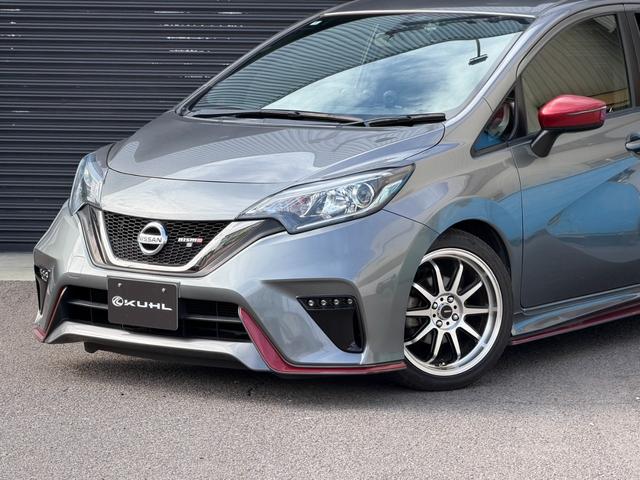 ノート ニスモ　Ｓ　ケンウッド８インチナビゲーション／３連メーター／ＴＥＩＮ車高調／コムテック３６０°前後ドライブレコーダー／ＨＫＳマフラー／ＬＥＤヘッドライト／カロッツェリアツィーター／ＥＴＣ／バックカメラ／禁煙車（13枚目）