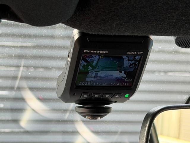 ノート ニスモ　Ｓ　ケンウッド８インチナビゲーション／３連メーター／ＴＥＩＮ車高調／コムテック３６０°前後ドライブレコーダー／ＨＫＳマフラー／ＬＥＤヘッドライト／カロッツェリアツィーター／ＥＴＣ／バックカメラ／禁煙車（33枚目）