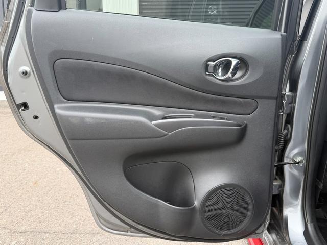 ノート ニスモ　Ｓ　ケンウッド８インチナビゲーション／３連メーター／ＴＥＩＮ車高調／コムテック３６０°前後ドライブレコーダー／ＨＫＳマフラー／ＬＥＤヘッドライト／カロッツェリアツィーター／ＥＴＣ／バックカメラ／禁煙車（44枚目）