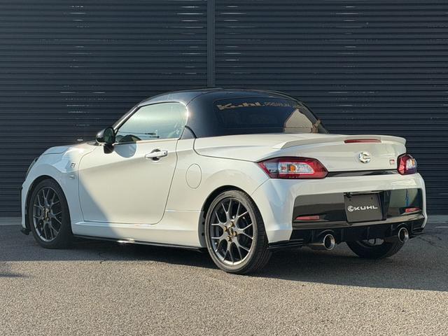 コペン ＧＲ　スポーツ　ＧＲエアロキット／ＨＫＳ２テールマフラー／ＲＥＣＡＲＯシート／パイオニアナビゲーション／バックカメラ／ＥＴＣ／ＬＥＤヘッドライト／ＢＢＳ１６インチホイール／ＢＬＩＴＺ車高調／シートヒーター／禁煙車（8枚目）