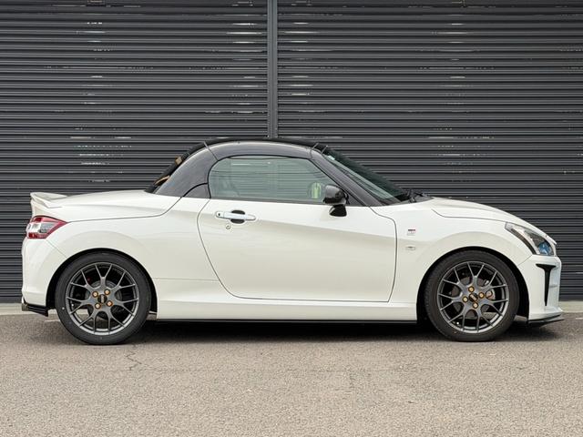 コペン ＧＲ　スポーツ　ＧＲエアロキット／ＨＫＳ２テールマフラー／ＲＥＣＡＲＯシート／パイオニアナビゲーション／バックカメラ／ＥＴＣ／ＬＥＤヘッドライト／ＢＢＳ１６インチホイール／ＢＬＩＴＺ車高調／シートヒーター／禁煙車（11枚目）