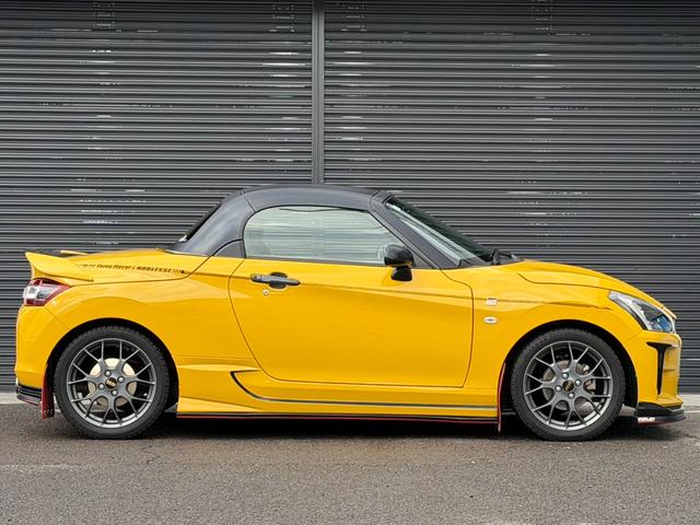 コペン ＧＲ　スポーツ　Ｄスポーツエアロ／ＨＫＳ２テールマフラー／ＲＥＣＡＲＯシート／純正ナビゲーション／バックカメラ／ＥＴＣ／ＬＥＤヘッドライト／ＢＢＳ１６インチアルミホイール／シートヒーター／禁煙車／ワンオーナー車（11枚目）