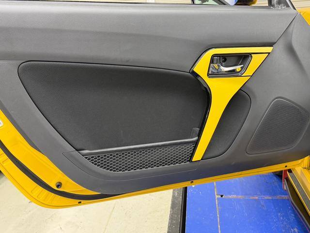 コペン ＧＲ　スポーツ　Ｄスポーツエアロ／ＨＫＳ２テールマフラー／ＲＥＣＡＲＯシート／純正ナビゲーション／バックカメラ／ＥＴＣ／ＬＥＤヘッドライト／ＢＢＳ１６インチアルミホイール／シートヒーター／禁煙車／ワンオーナー車（38枚目）