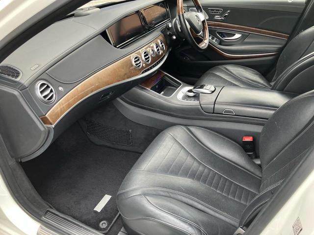 Ｓ５５０プラグインハイブリッドロング　黒革シート　サンルーフ　ＥＴＣ　追従クルコン　レーンキープ　パワートランク　イージークローザー　パフュームアトマイザー　シートヒーター　リモコン操作(8枚目)