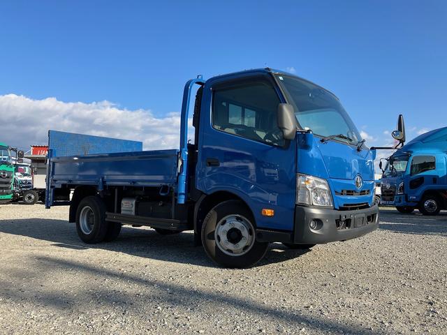 ダイナトラック セミロング　積載３．５トン　パワーゲート付ヒラ　準中型免許対応　荷台内法長３４４．５幅２０８．５高３８０　ナビＴＶ　ＥＴＣ　衝突軽減　車線逸脱警報　バックモニター（2枚目）