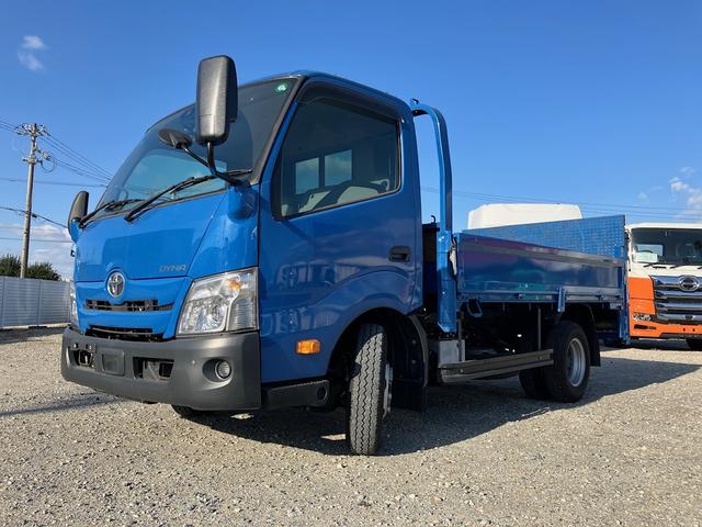ダイナトラック セミロング　積載３．５トン　パワーゲート付ヒラ　準中型免許対応　荷台内法長３４４．５幅２０８．５高３８０　ナビＴＶ　ＥＴＣ　衝突軽減　車線逸脱警報　バックモニター（4枚目）