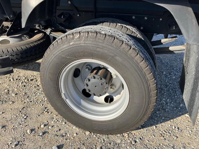 ダイナトラック セミロング　積載３．５トン　パワーゲート付ヒラ　準中型免許対応　荷台内法長３４４．５幅２０８．５高３８０　ナビＴＶ　ＥＴＣ　衝突軽減　車線逸脱警報　バックモニター（26枚目）