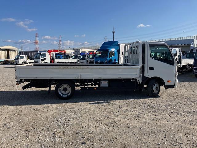 デュトロ ロング全低床ターボ ワイド 積載2トン積 車両ス重量4.965トン ETC 横滑り防止装置 アイドリングストップ(9枚目)