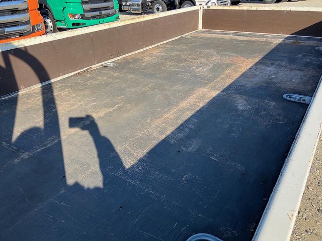 デュトロ ロング全低床ターボ ワイド 積載2トン積 車両ス重量4.965トン ETC 横滑り防止装置 アイドリングストップ(12枚目)