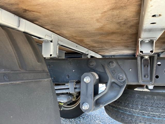 デュトロ ロング全低床ターボ ワイド 積載2トン積 車両ス重量4.965トン ETC 横滑り防止装置 アイドリングストップ(14枚目)