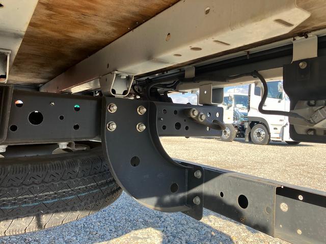 デュトロ ロング全低床ターボ ワイド 積載2トン積 車両ス重量4.965トン ETC 横滑り防止装置 アイドリングストップ(17枚目)