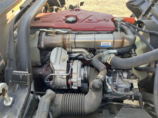 デュトロ ロング全低床ターボ ワイド 積載2トン積 車両ス重量4.965トン ETC 横滑り防止装置 アイドリングストップ(18枚目)