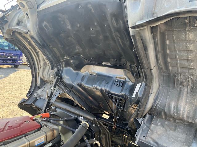 デュトロ ロング全低床ターボ ワイド 積載2トン積 車両ス重量4.965トン ETC 横滑り防止装置 アイドリングストップ(20枚目)