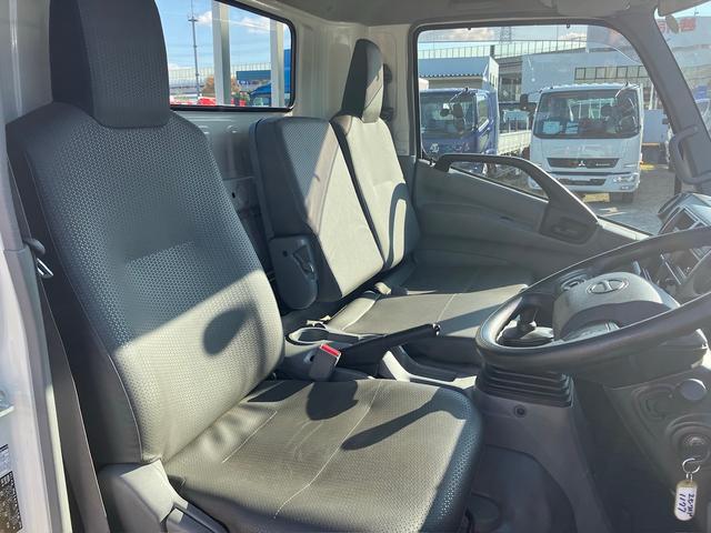 デュトロ ロング全低床ターボ ワイド 積載2トン積 車両ス重量4.965トン ETC 横滑り防止装置 アイドリングストップ(24枚目)