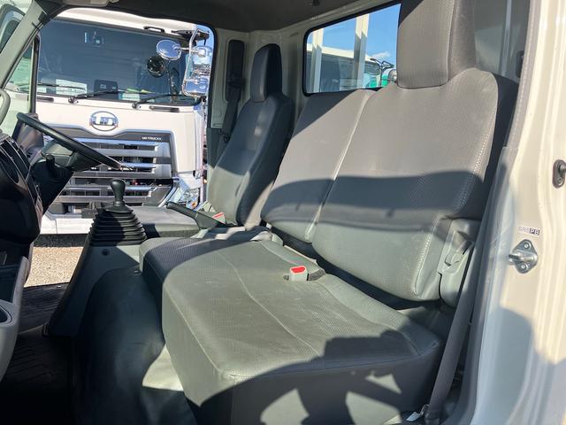 デュトロ ロング全低床ターボ ワイド 積載2トン積 車両ス重量4.965トン ETC 横滑り防止装置 アイドリングストップ(25枚目)