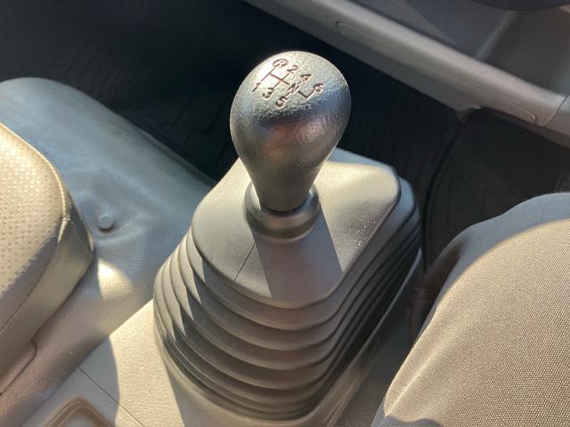 デュトロ ロング全低床ターボ ワイド 積載2トン積 車両ス重量4.965トン ETC 横滑り防止装置 アイドリングストップ(31枚目)