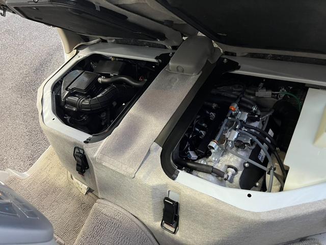 エブリイワゴン PZターボスペシャル 4WD/両側電動スライド/HID/衝突軽減ブレーキ/シートヒーター/スマートキー/イモビライザー/オートライト/オートエアコン(17枚目)