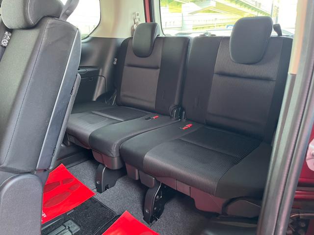 セレナ ハイウェイスター　Ｖセレクション　ツートン／両側電動スライド／フリップモニタ／９型ナビＴＶ／Ｂｌｕｅｔｏｏｔｈ／１オーナ／ＬＥＤ／全周囲カメラ／ドライブレコーダー／ＥＴＣ／衝突軽減ブレーキ／３列８人乗／（15枚目）