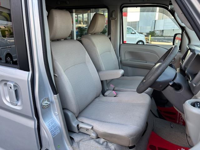 エブリイワゴン ＰＺターボスペシャル　ハイルーフ／両側電動スライド／禁煙／ナビＴＶ／ＨＩＤ／ＥＴＣ／衝突軽減ブレーキ／スマートキー／プッシュスタート／ＤＶＤ再生／ＣＤ録音／オートライト（9枚目）