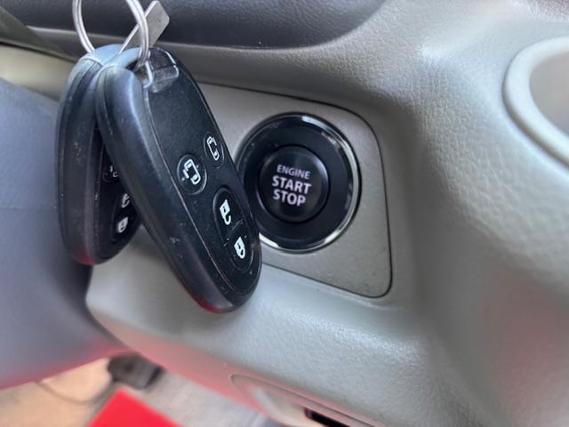 エブリイワゴン ＰＺターボスペシャル　ハイルーフ／両側電動スライド／禁煙／ナビＴＶ／ＨＩＤ／ＥＴＣ／衝突軽減ブレーキ／スマートキー／プッシュスタート／ＤＶＤ再生／ＣＤ録音／オートライト（12枚目）