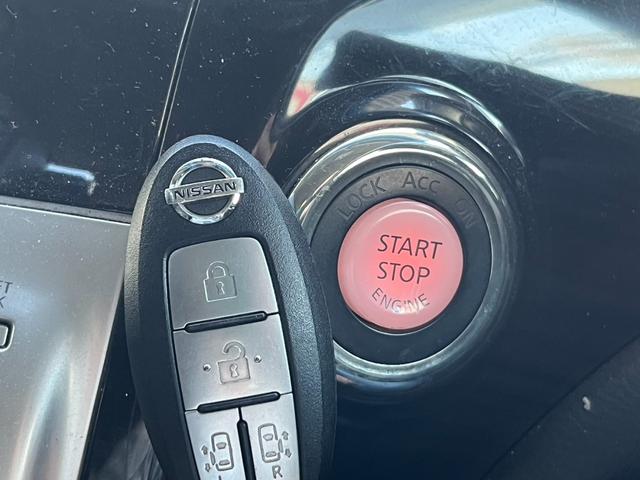 エルグランド ２５０ハイウェイスター　／フリップモニター／８型ナビＴＶ／両側電動スライド／黒半革／Ｂｌｕｅｔｏｏｔｈ／後期／ＬＥＤ／バックカメラ／ＥＴＣ／クルーズコントロール（12枚目）