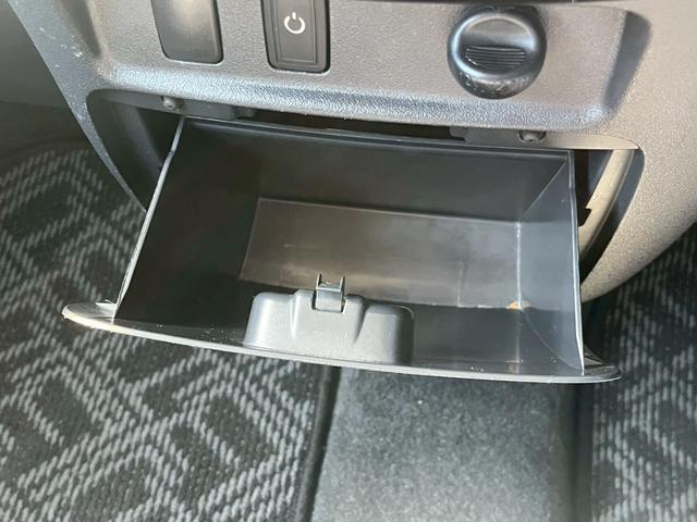 タント カスタムＲＳ　フルセグＴＶ　ＣＤ　ＤＶＤ　Ｂｌｕｅｔｏｏｔｈ　ターボ　片側電動スライドドア　純正１５インチアルミ　スマートキー（31枚目）