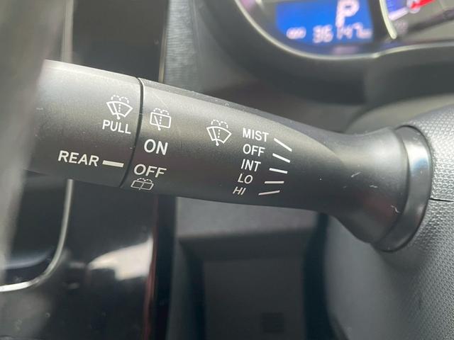 ステラ カスタムＲＳ　ナビ　フルセグＴＶ　ＣＤ　ＤＶＤ　Ｂｌｕｅｔｏｏｔｈ　ＥＴＣ　ドラレコ　アイドリングストップ　プッシュスタート　純正１５インチアルミ　ＬＥＤヘッドライト　オートライト　ベンチシート（19枚目）