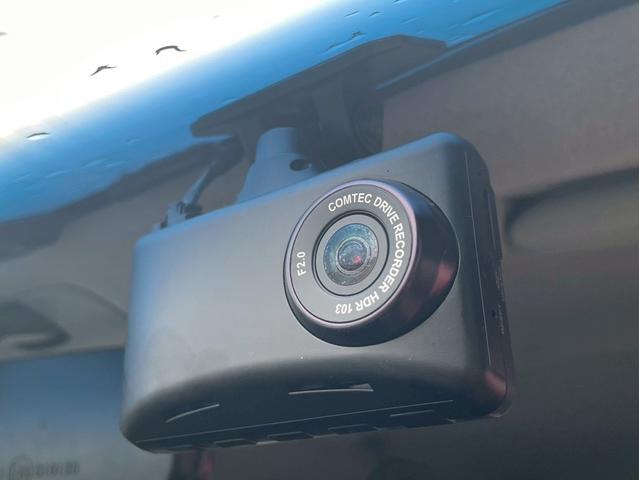 ステラ カスタムＲＳ　ナビ　フルセグＴＶ　ＣＤ　ＤＶＤ　Ｂｌｕｅｔｏｏｔｈ　ＥＴＣ　ドラレコ　アイドリングストップ　プッシュスタート　純正１５インチアルミ　ＬＥＤヘッドライト　オートライト　ベンチシート（23枚目）