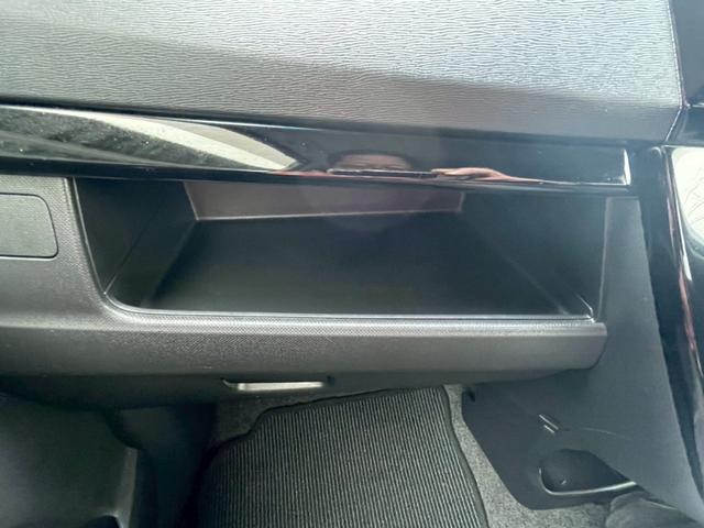 ステラ カスタムＲＳ　ナビ　フルセグＴＶ　ＣＤ　ＤＶＤ　Ｂｌｕｅｔｏｏｔｈ　ＥＴＣ　ドラレコ　アイドリングストップ　プッシュスタート　純正１５インチアルミ　ＬＥＤヘッドライト　オートライト　ベンチシート（28枚目）