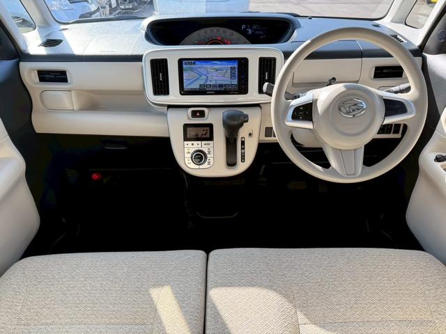 ムーヴキャンバス Ｘ　ＳＡＩＩＩ　ナビ　バックカメラ　フルセグＴＶ　ＣＤ　ＤＶＤ　Ｂｌｕ－ｒａｙ再生　Ｂｌｕｅｔｏｏｔｈ　ＥＴＣ　オートマチックハイビーム　プッシュスタート　両側電動スライドドア　衝突軽減ブレーキ　アイドリングストップ（3枚目）