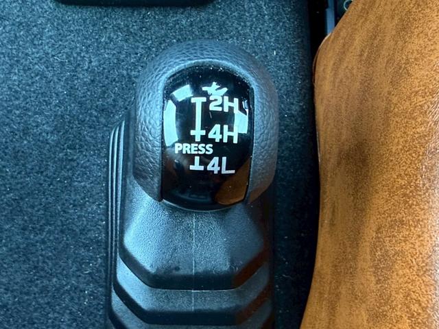 ジムニーシエラ ＪＣ　９インチナビ　４ＷＤ　車高調　ＤＡＭＰエアロ　フルセグＴＶ　ＣＤ　ＤＶＤ再生可　ＬＥＤ　ＥＴＣ　プッシュスタート　セーフティサポート　ヒルディセントコントロール　１６インチアルミ（17枚目）