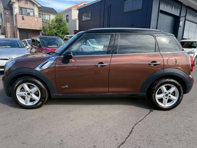 ＭＩＮＩ クーパー　クロスオーバー　オール４　４ＷＤ　ＥＴＣ２．０　ドライブレコーダー　オートマチックハイビーム　プッシュスタート　ルーフレール　純正１６インチアルミ（4枚目）