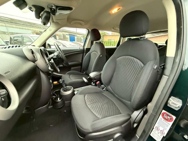 MINI クーパーS クロスオーバー カロッツェリアHDDナビ OZアルミ ブリザックタイヤ CD ETC ターボ プッシュスタート スマートキー アクティブヘッドライト ルーフレール 17インチアルミホイール(9枚目)