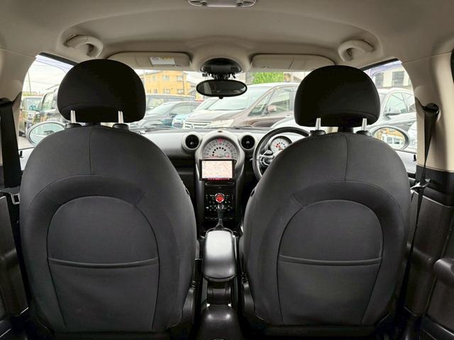 MINI クーパーS クロスオーバー カロッツェリアHDDナビ OZアルミ ブリザックタイヤ CD ETC ターボ プッシュスタート スマートキー アクティブヘッドライト ルーフレール 17インチアルミホイール(14枚目)