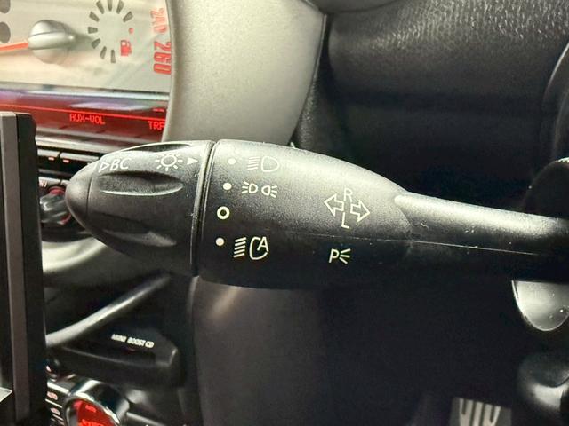 MINI クーパーS クロスオーバー カロッツェリアHDDナビ OZアルミ ブリザックタイヤ CD ETC ターボ プッシュスタート スマートキー アクティブヘッドライト ルーフレール 17インチアルミホイール(23枚目)