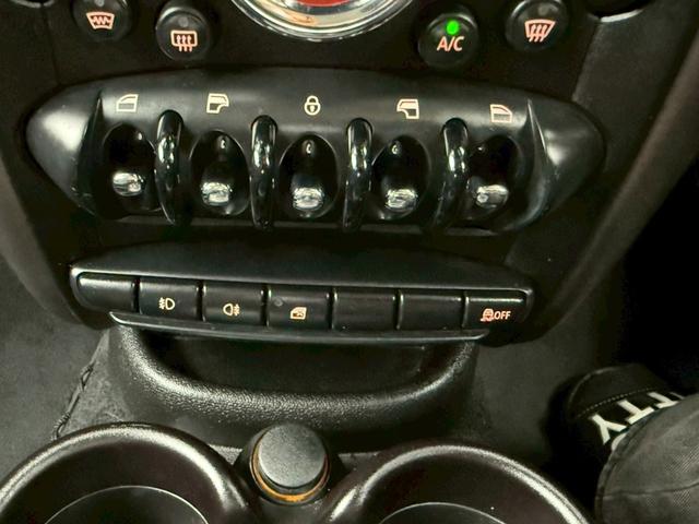 MINI クーパーS クロスオーバー カロッツェリアHDDナビ OZアルミ ブリザックタイヤ CD ETC ターボ プッシュスタート スマートキー アクティブヘッドライト ルーフレール 17インチアルミホイール(25枚目)