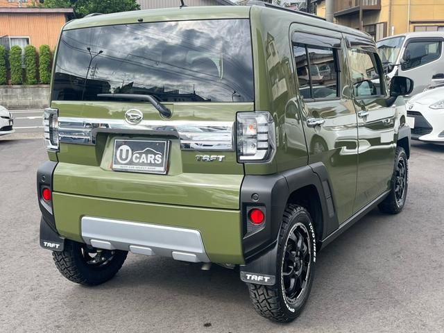 タフト Ｇターボ　クロムベンチャー　新品タイヤ・新品アルミ　純正ナビ　ＣＤ　ＤＶＤ　Ｂｌｕ－ｒａｙ　Ｂｌｕｅｔｏｏｔｈ　バックカメラ　ＥＴＣ　クルコン　ドラレコ　ガラスルーフ　ルーフレール　ターボ　シートヒーター　スマートアシスト（2枚目）