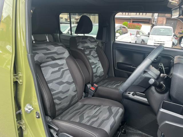 タフト Ｇターボ　クロムベンチャー　新品タイヤ・新品アルミ　純正ナビ　ＣＤ　ＤＶＤ　Ｂｌｕ－ｒａｙ　Ｂｌｕｅｔｏｏｔｈ　バックカメラ　ＥＴＣ　クルコン　ドラレコ　ガラスルーフ　ルーフレール　ターボ　シートヒーター　スマートアシスト（6枚目）