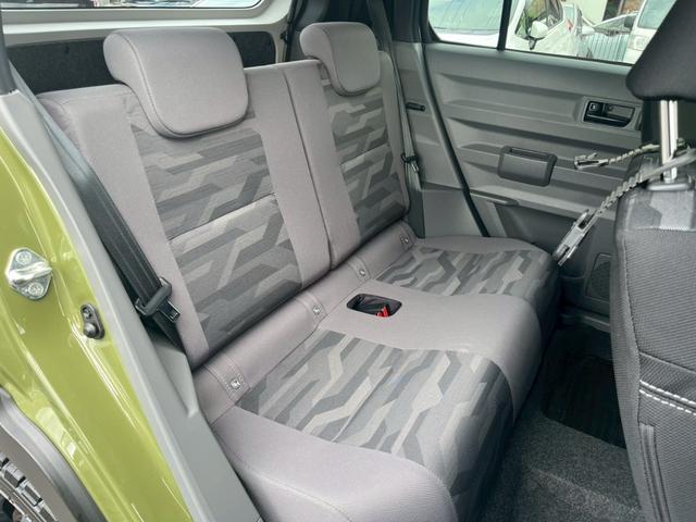 タフト Ｇターボ　クロムベンチャー　新品タイヤ・新品アルミ　純正ナビ　ＣＤ　ＤＶＤ　Ｂｌｕ－ｒａｙ　Ｂｌｕｅｔｏｏｔｈ　バックカメラ　ＥＴＣ　クルコン　ドラレコ　ガラスルーフ　ルーフレール　ターボ　シートヒーター　スマートアシスト（8枚目）